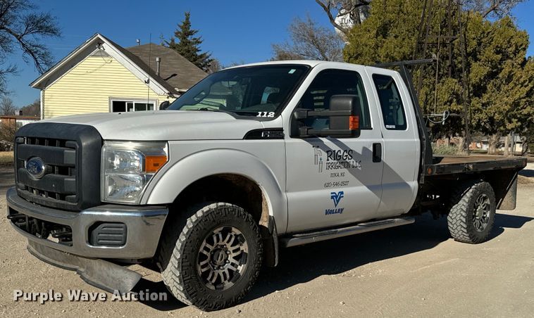 image for item GG9868 2012 Ford F250 Super Duty  SuperCab flatbed pickup truck