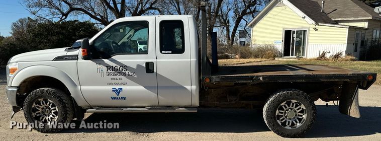 image for item GG9868 2012 Ford F250 Super Duty  SuperCab flatbed pickup truck
