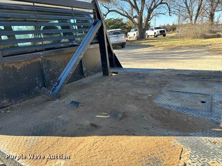 image for item GG9868 2012 Ford F250 Super Duty  SuperCab flatbed pickup truck