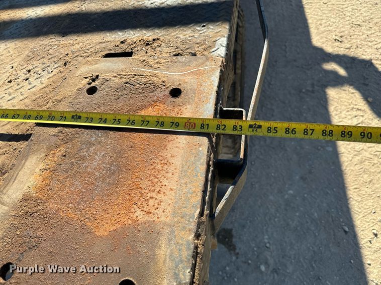 image for item GG9868 2012 Ford F250 Super Duty  SuperCab flatbed pickup truck