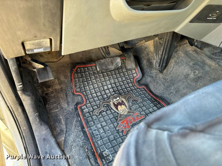 image for item GG9868 2012 Ford F250 Super Duty  SuperCab flatbed pickup truck