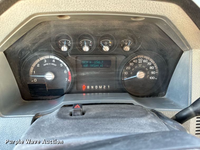 image for item GG9868 2012 Ford F250 Super Duty  SuperCab flatbed pickup truck