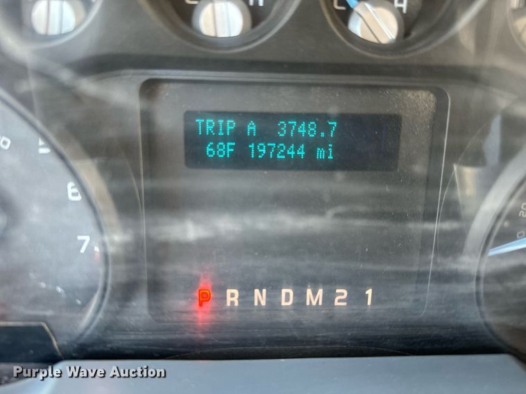 image for item GG9868 2012 Ford F250 Super Duty  SuperCab flatbed pickup truck