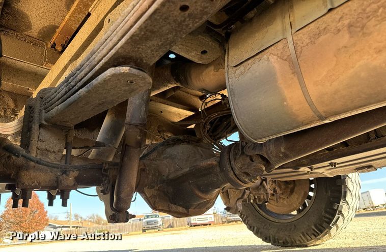 image for item GG9868 2012 Ford F250 Super Duty  SuperCab flatbed pickup truck