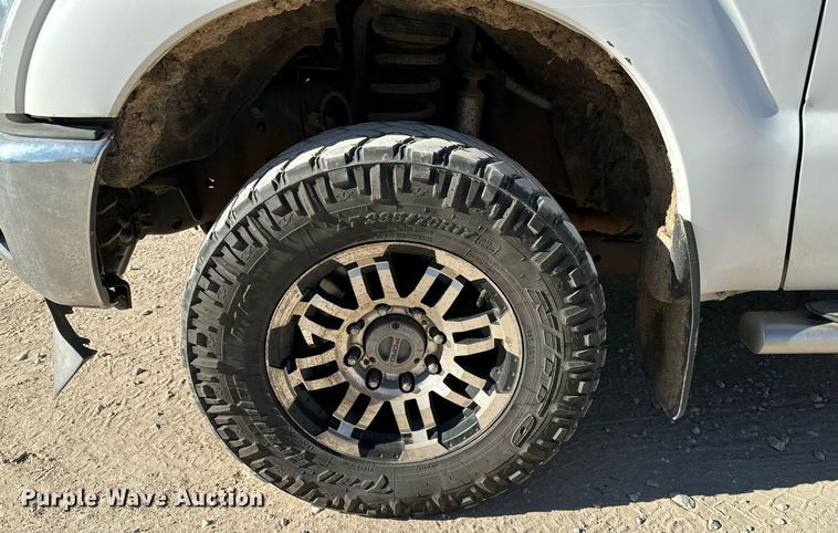 image for item GG9868 2012 Ford F250 Super Duty  SuperCab flatbed pickup truck