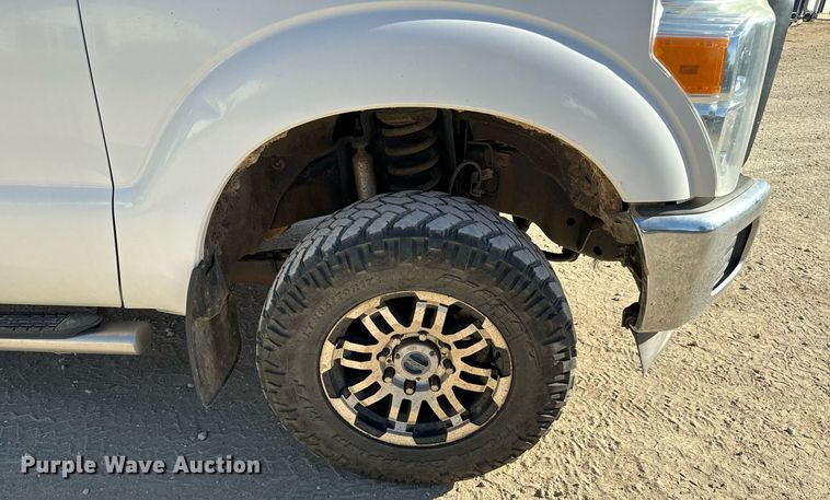 image for item GG9868 2012 Ford F250 Super Duty  SuperCab flatbed pickup truck