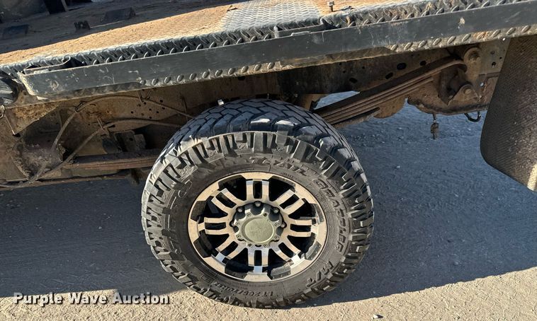 image for item GG9868 2012 Ford F250 Super Duty  SuperCab flatbed pickup truck