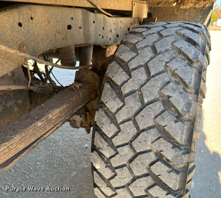 image for item GG9868 2012 Ford F250 Super Duty  SuperCab flatbed pickup truck