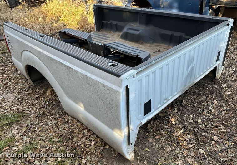 image for item GG9868 2012 Ford F250 Super Duty  SuperCab flatbed pickup truck