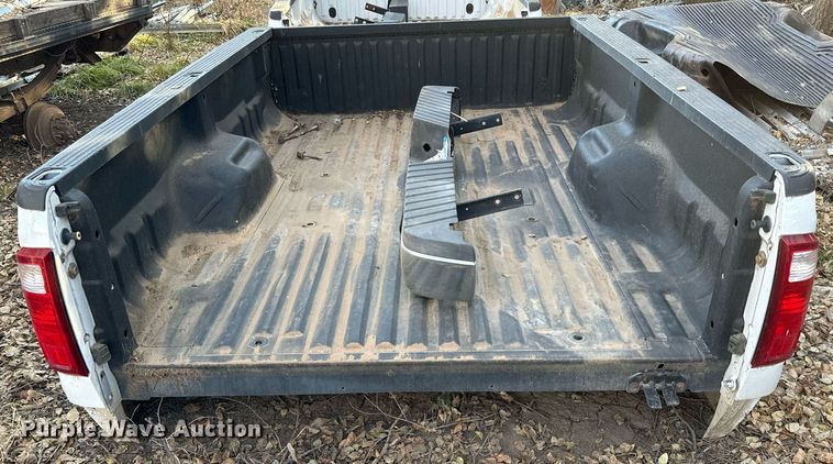 image for item GG9868 2012 Ford F250 Super Duty  SuperCab flatbed pickup truck