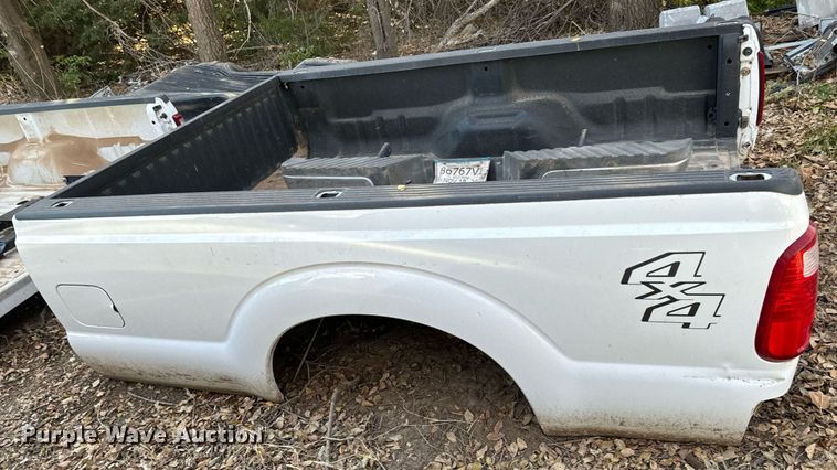 image for item GG9868 2012 Ford F250 Super Duty  SuperCab flatbed pickup truck