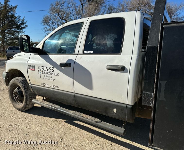 image for item GG9869 2008 Dodge Ram 3500 HD  Quad Cab flatbed pickup truck