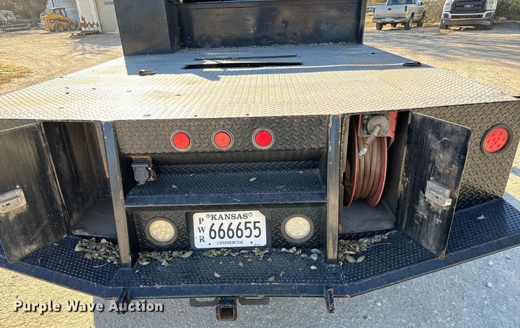 image for item GG9869 2008 Dodge Ram 3500 HD  Quad Cab flatbed pickup truck