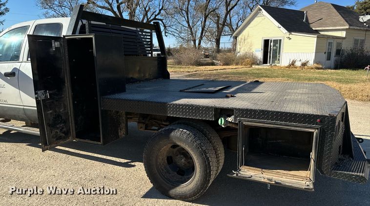 image for item GG9869 2008 Dodge Ram 3500 HD  Quad Cab flatbed pickup truck