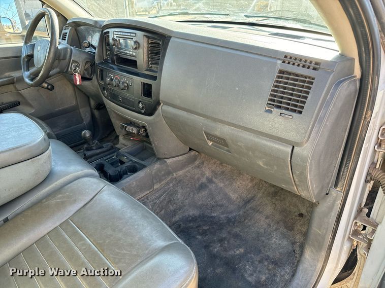 image for item GG9869 2008 Dodge Ram 3500 HD  Quad Cab flatbed pickup truck