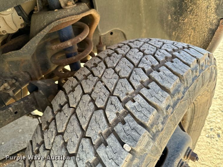 image for item GG9869 2008 Dodge Ram 3500 HD  Quad Cab flatbed pickup truck