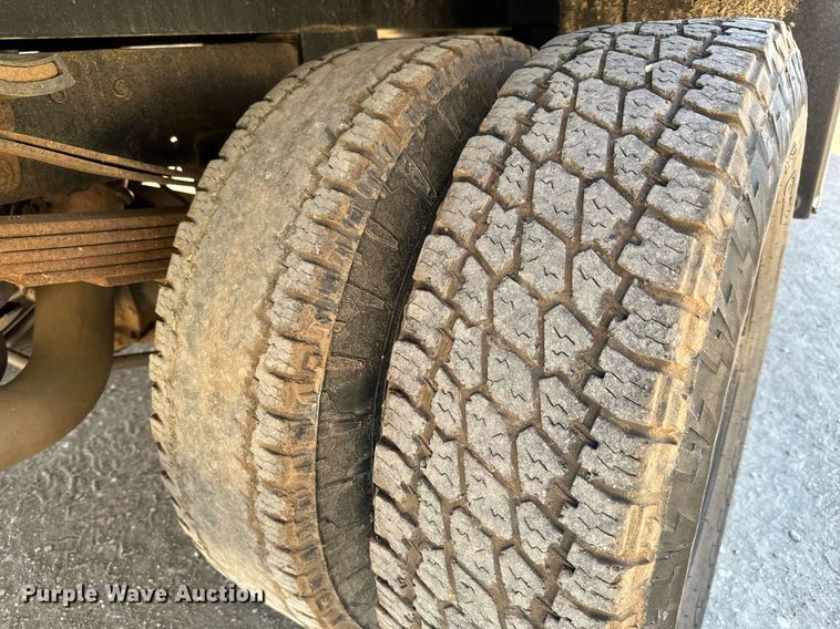 image for item GG9869 2008 Dodge Ram 3500 HD  Quad Cab flatbed pickup truck