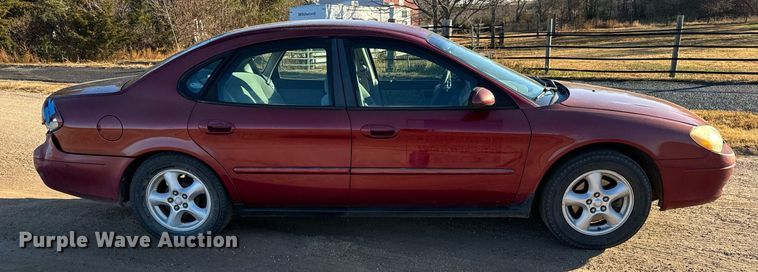 image for item GG9872 2003 Ford Taurus SE