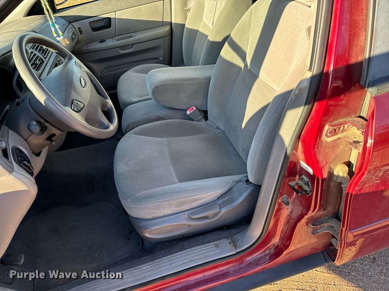 image for item GG9872 2003 Ford Taurus SE