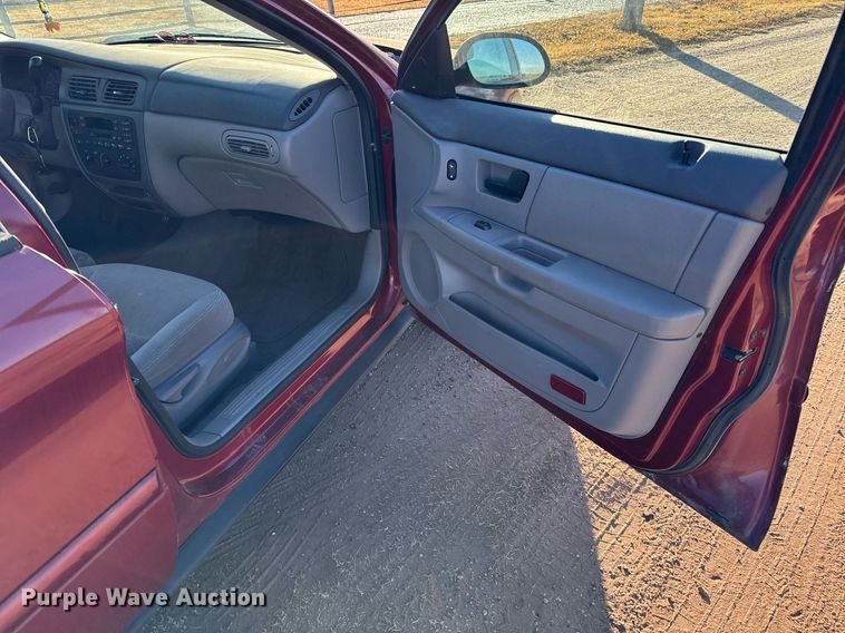 image for item GG9872 2003 Ford Taurus SE