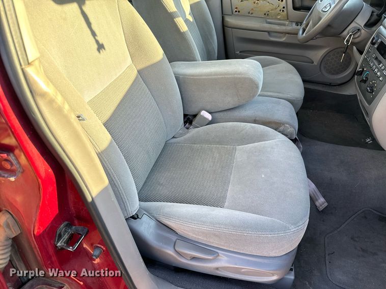 image for item GG9872 2003 Ford Taurus SE