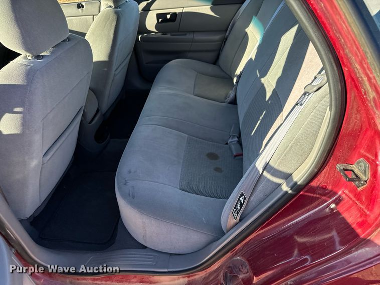 image for item GG9872 2003 Ford Taurus SE