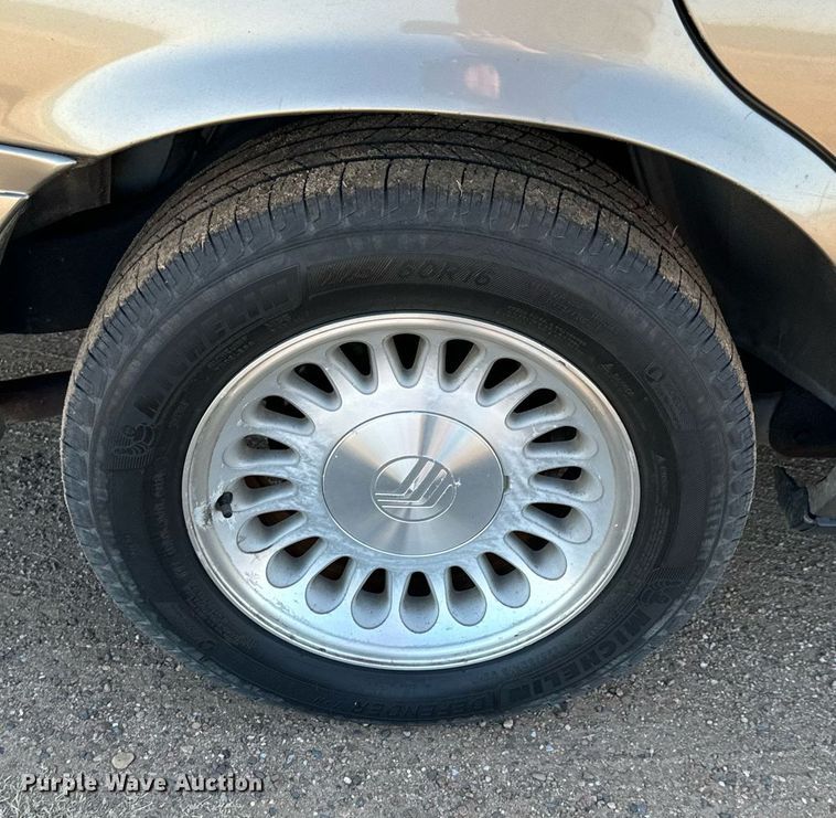 image for item GG9873 2002 Mercury Grand Marquis LS