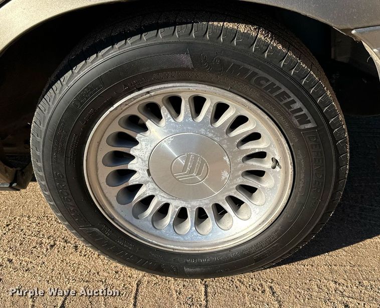 image for item GG9873 2002 Mercury Grand Marquis LS