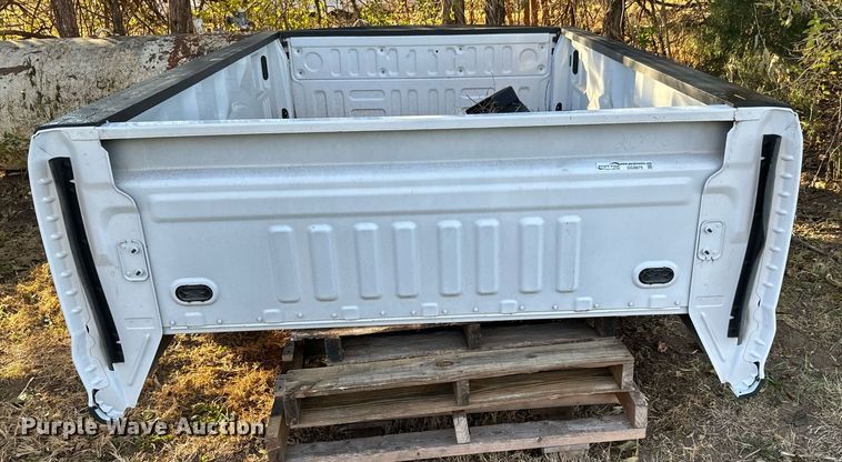 image for item GG9875 Ford Super Duty  pickup truck bed