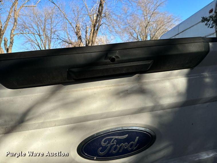 image for item GG9875 Ford Super Duty  pickup truck bed