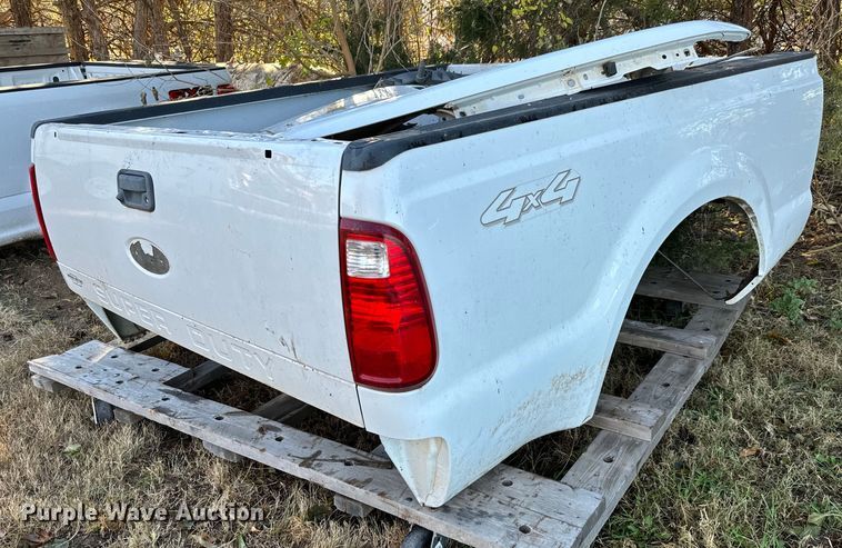 image for item GG9876 2009 Ford F250 Super Duty  pickup truck bed