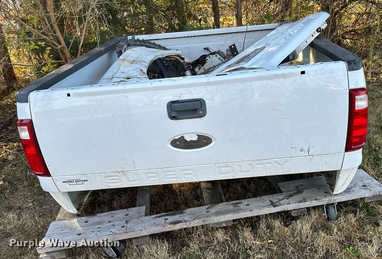 image for item GG9876 2009 Ford F250 Super Duty  pickup truck bed