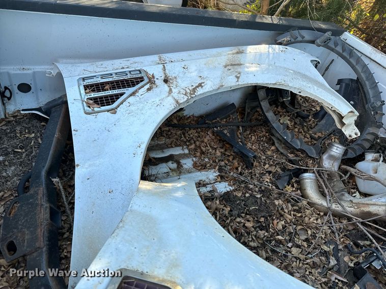 image for item GG9876 2009 Ford F250 Super Duty  pickup truck bed