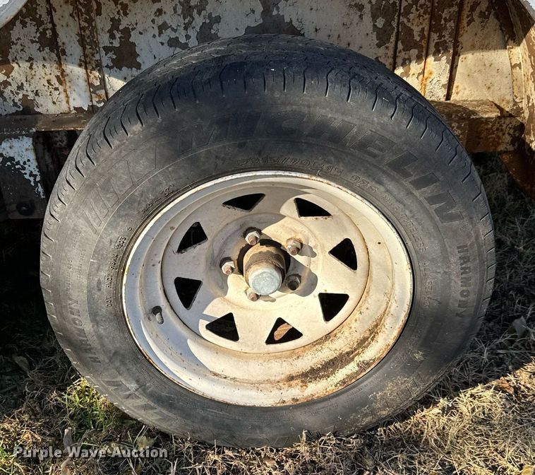 image for item GG9877 1978 W-W  livestock trailer