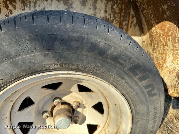 image for item GG9877 1978 W-W  livestock trailer