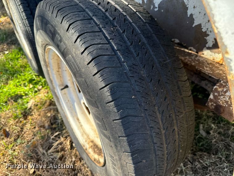 image for item GG9877 1978 W-W  livestock trailer