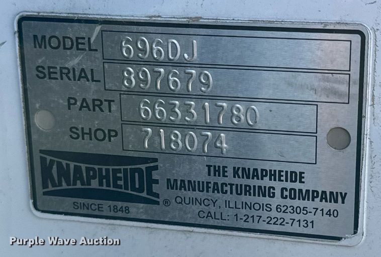 image for item GG9890 2001 Chevrolet Silverado 3500HD  utility bed pickup truck