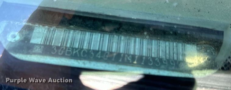 image for item GG9890 2001 Chevrolet Silverado 3500HD  utility bed pickup truck