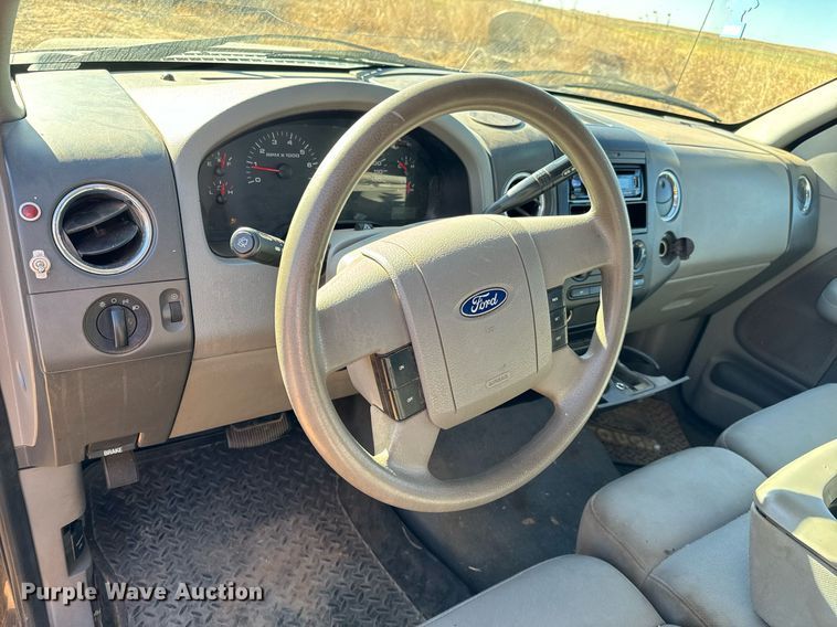 image for item GG9914 2004 Ford F150  SuperCab pickup truck