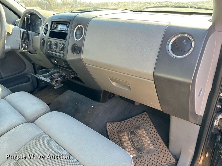 image for item GG9914 2004 Ford F150  SuperCab pickup truck