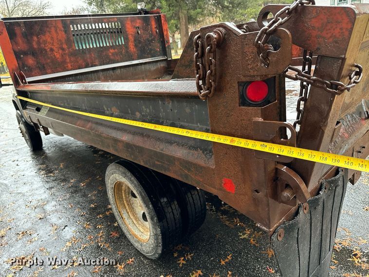 image for item GG9921 2002 Chevrolet Silverado 3500  dump bed pickup truck