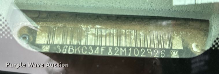 image for item GG9921 2002 Chevrolet Silverado 3500  dump bed pickup truck