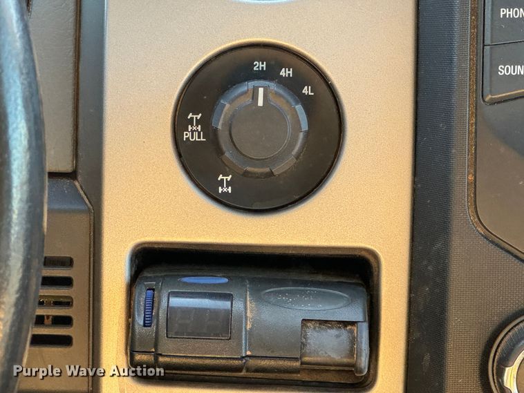 image for item GQ9228 2013 Ford F150 XLT SuperCrew pickup truck