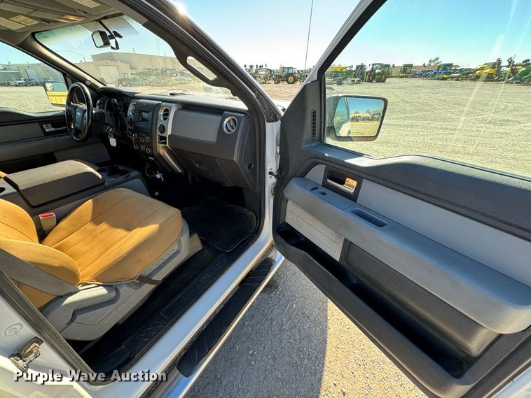 image for item GQ9228 2013 Ford F150 XLT SuperCrew pickup truck