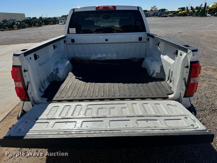 image for item GQ9229 2015 GMC Sierra 1500 SLT Crew Cab pickup truck