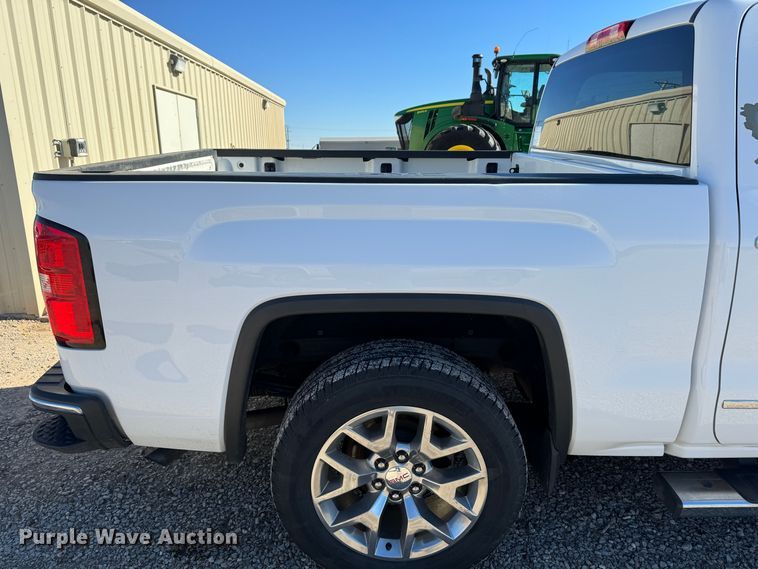 image for item GQ9229 2015 GMC Sierra 1500 SLT Crew Cab pickup truck