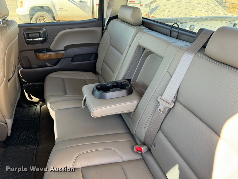 image for item GQ9229 2015 GMC Sierra 1500 SLT Crew Cab pickup truck