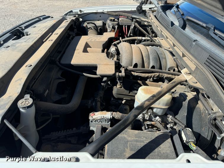 image for item GQ9229 2015 GMC Sierra 1500 SLT Crew Cab pickup truck