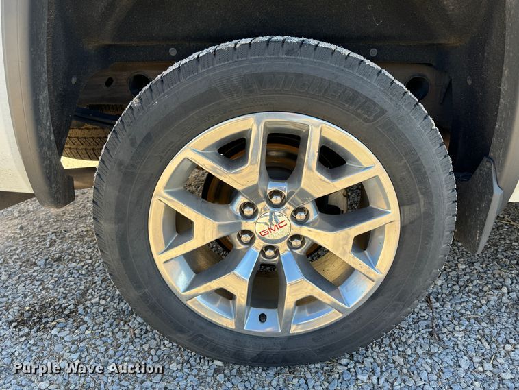 image for item GQ9229 2015 GMC Sierra 1500 SLT Crew Cab pickup truck