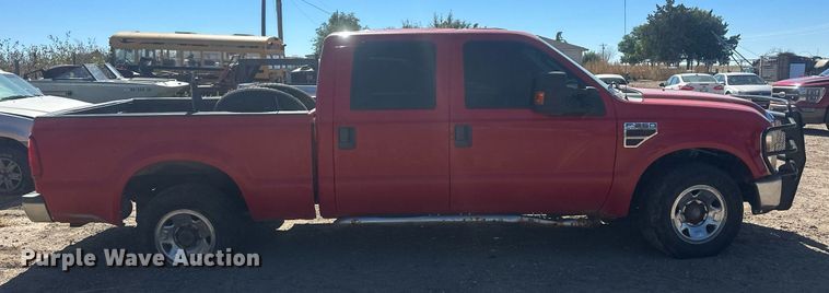 image for item IU9032 2008 Ford F250 Super Duty XLT  Crew Cab pickup truck